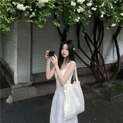 我曾是罗丽娜·波比特
